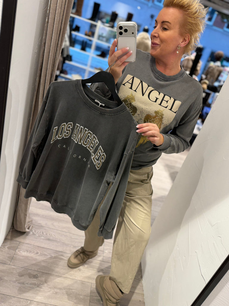 By Engbork Angel sweat blouse grey