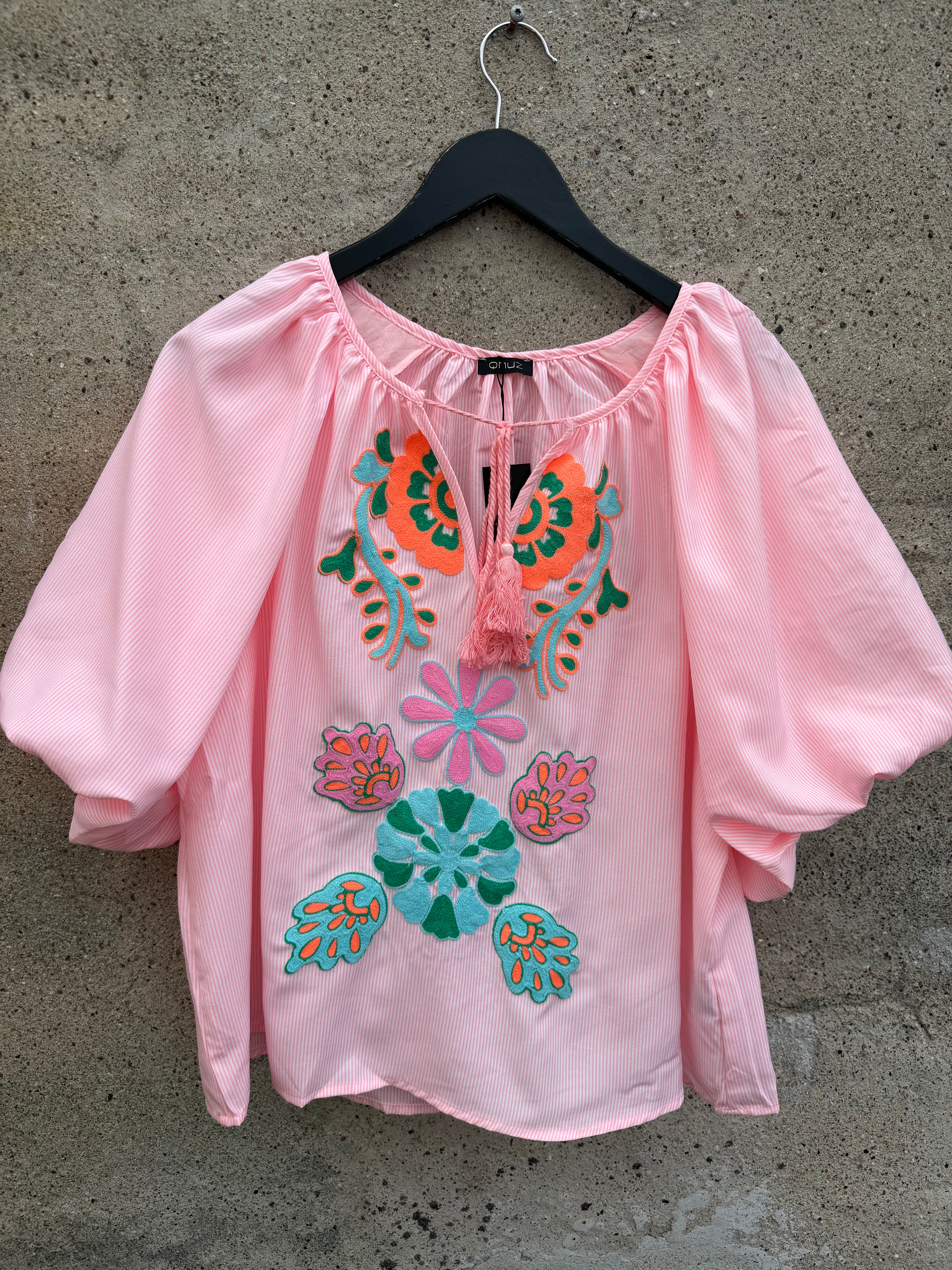 Qnuz 9396 Boheme shirt embrodery rosa