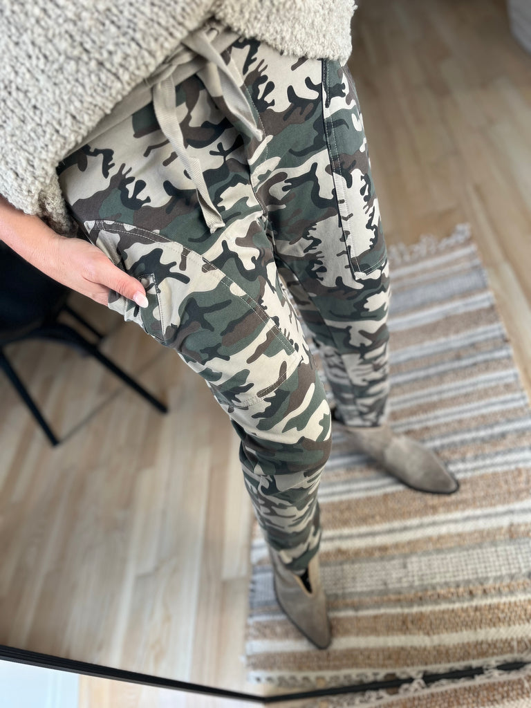 Boho Love B1161 Baggy pants Camoflage beige