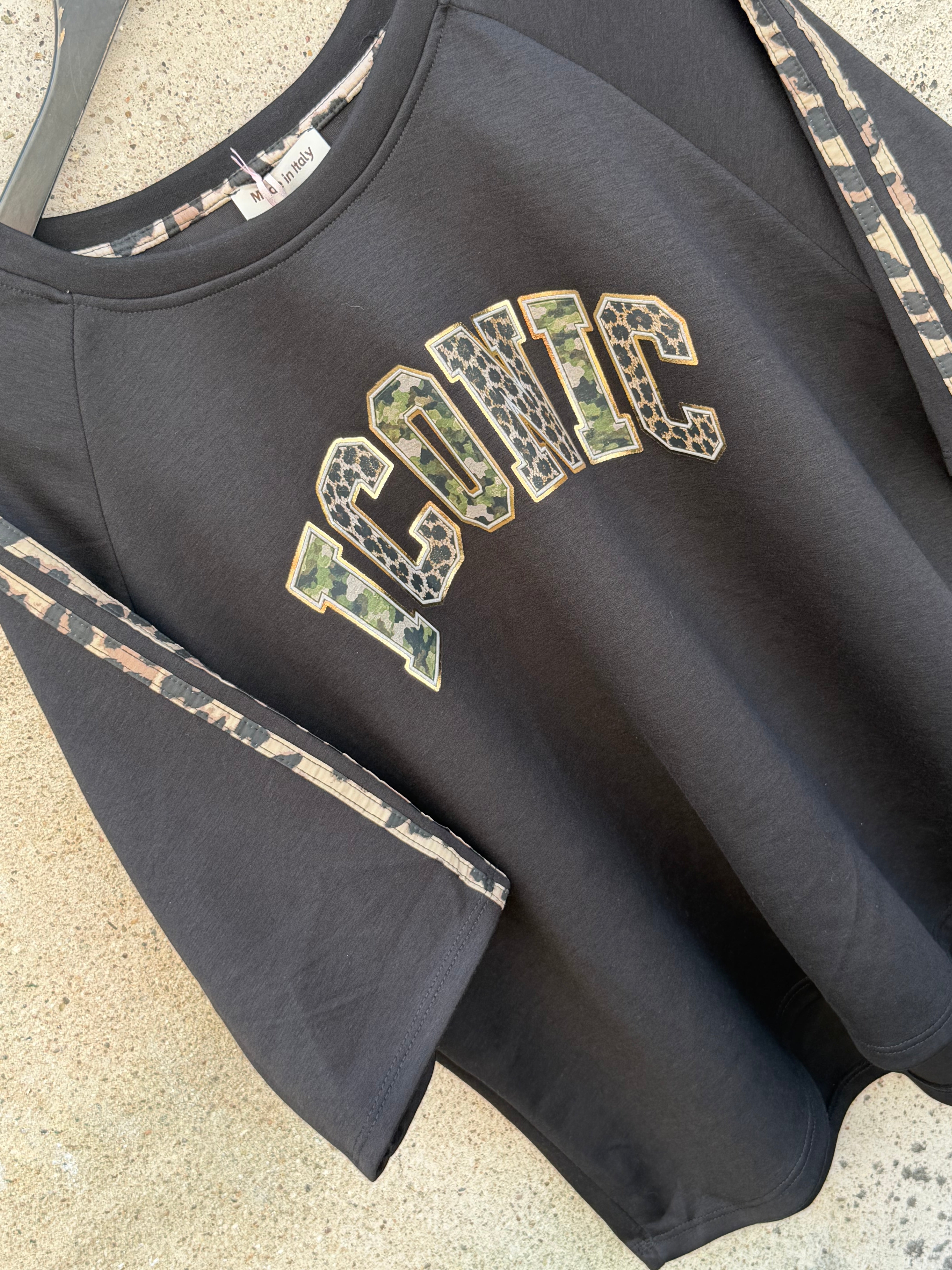 Iconic blouse black