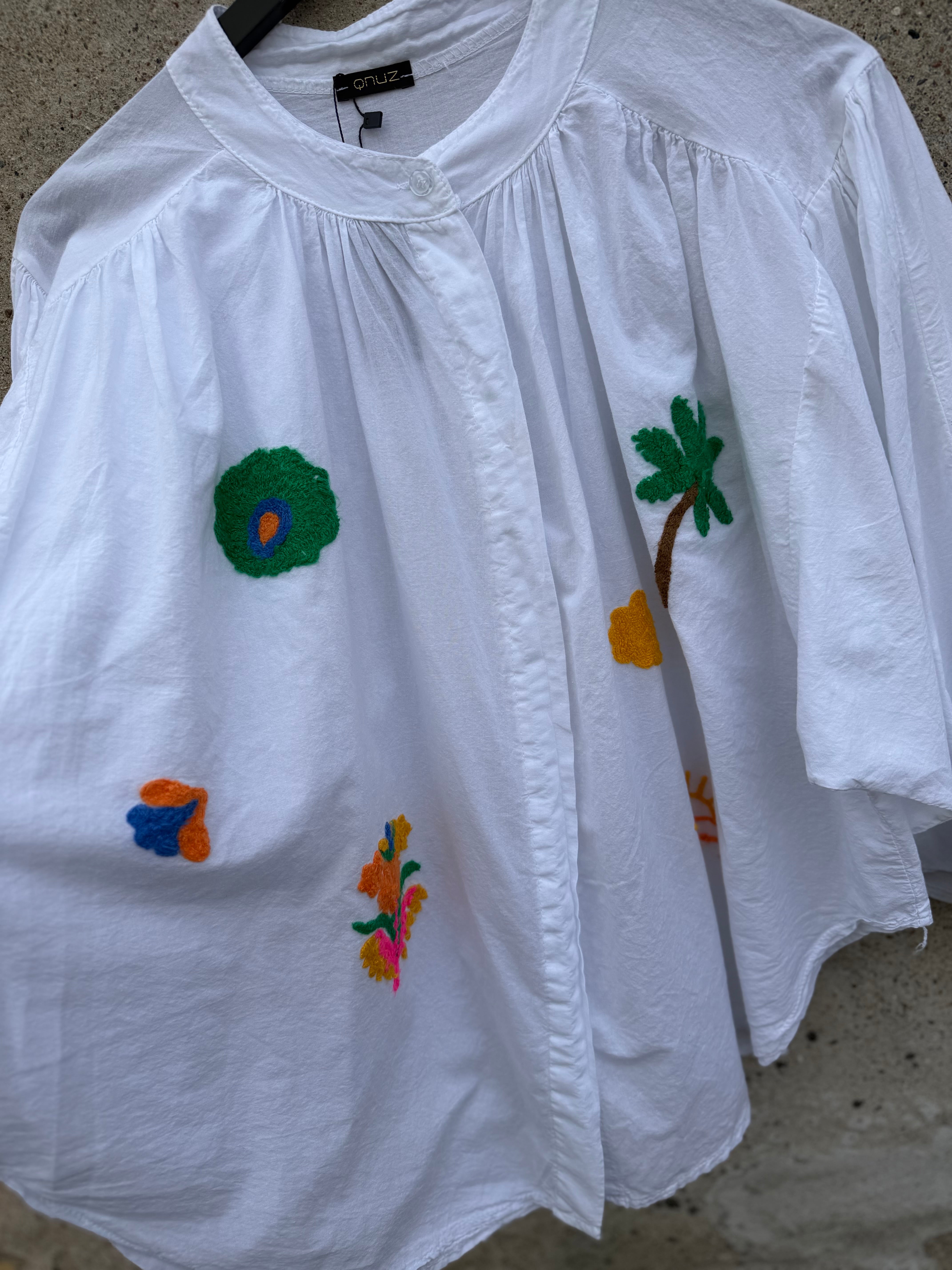 QNUZ 9250 skjorte embrodery white