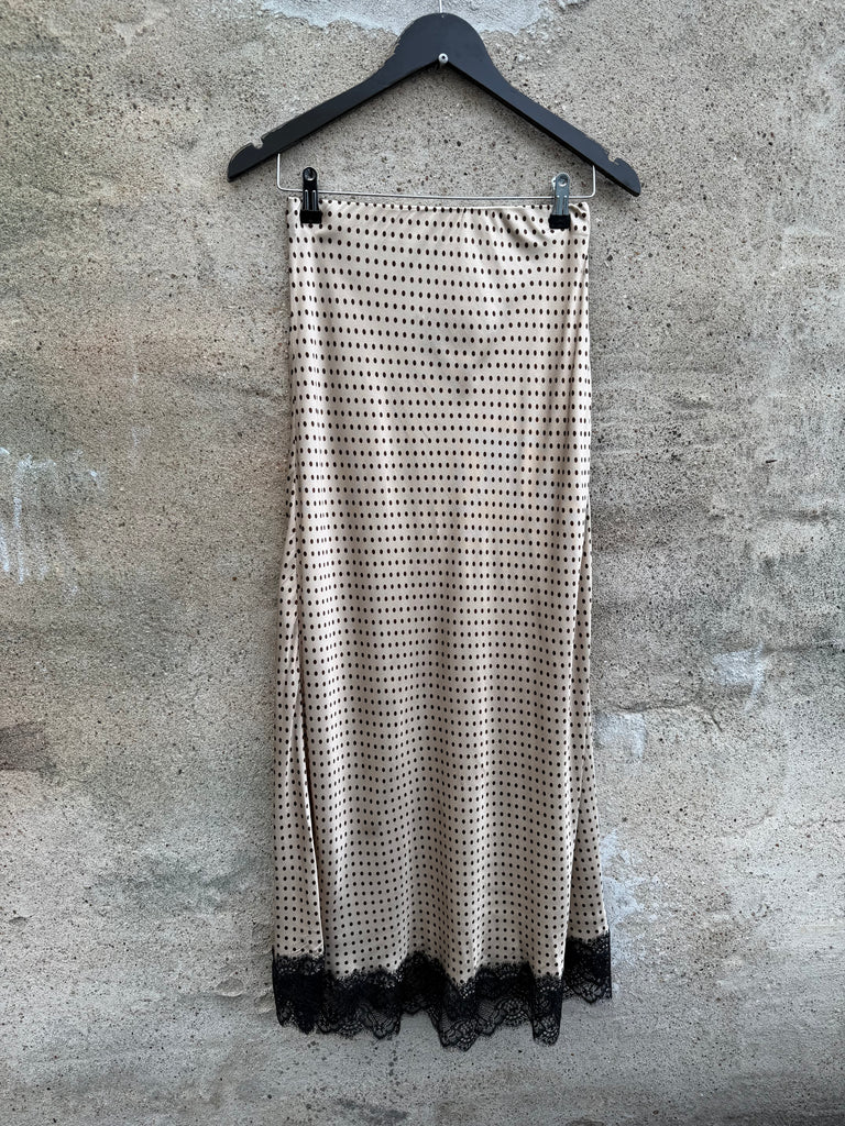 Qnuz 9208 satin skirt small dots beige