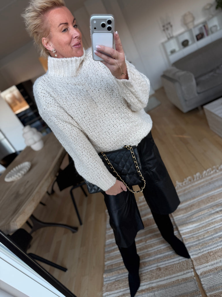 Depeche 51174 Anett bermuda leather black