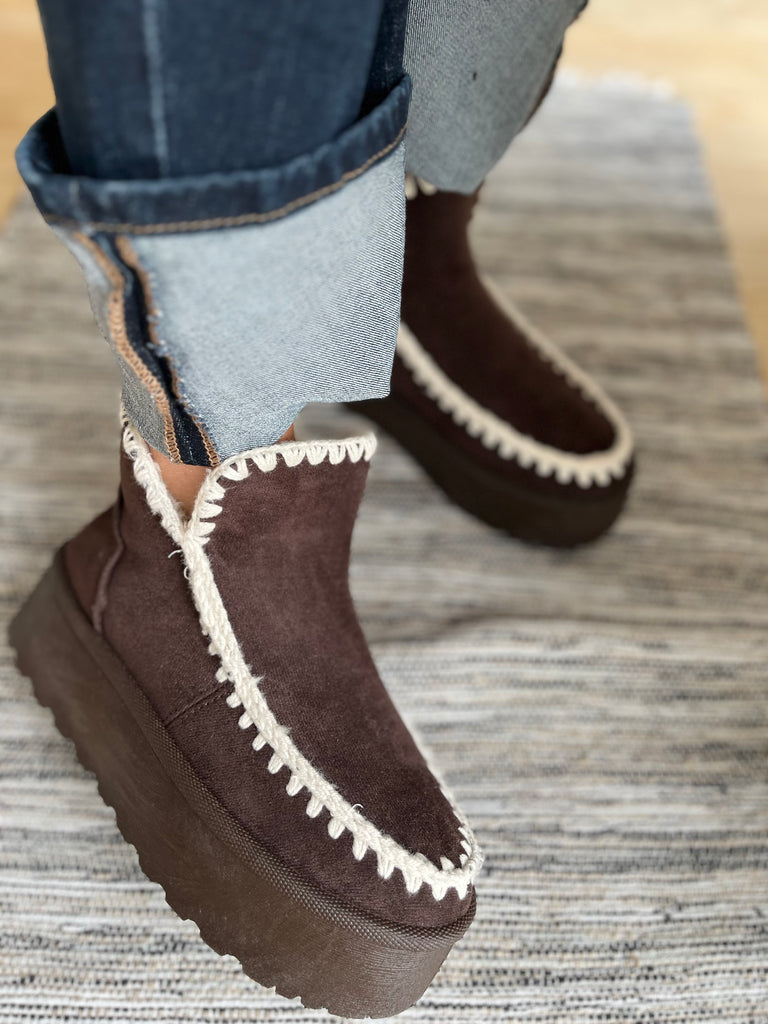 Boho Love B1274 teddy boots brown