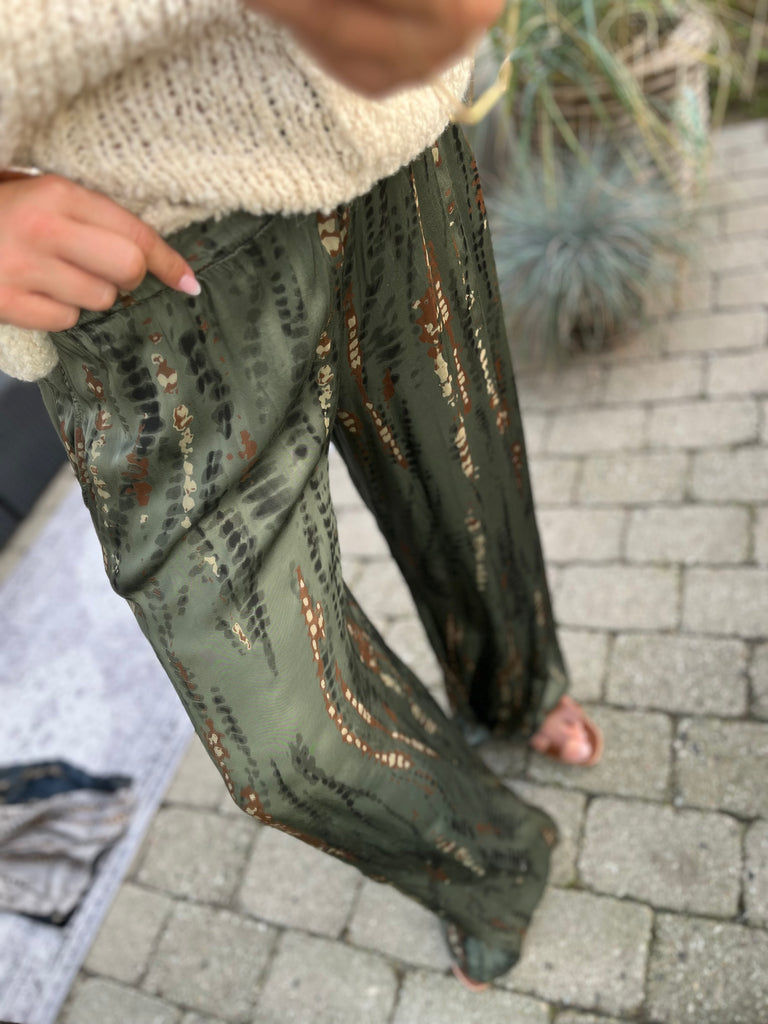 Qnuz 8716 Okada satin buks army