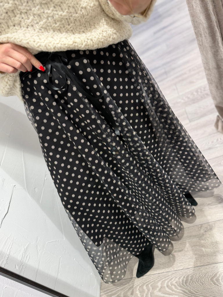 Qnuz 9239 Lux skirt tyl dots black
