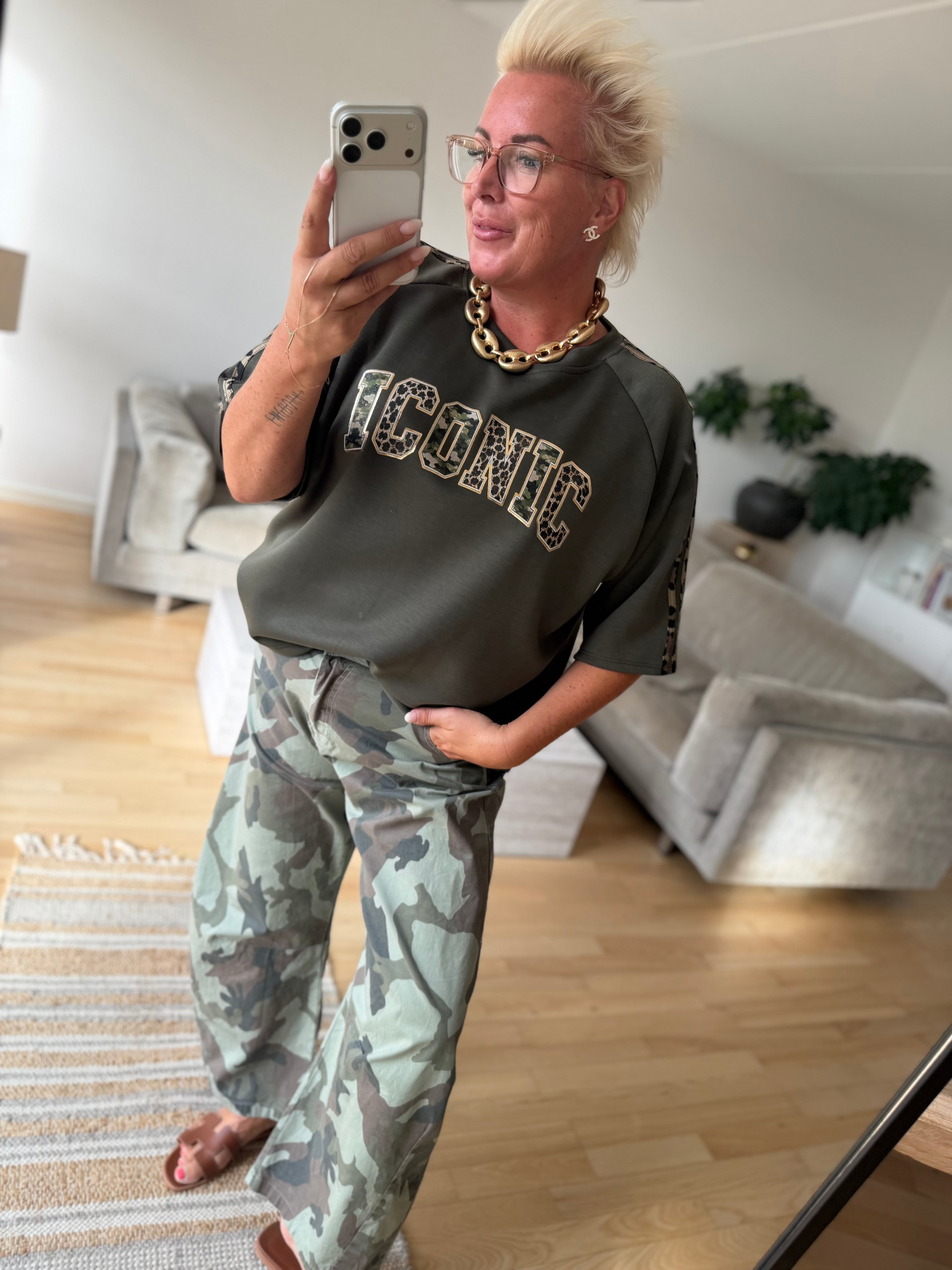 Iconic blouse olive