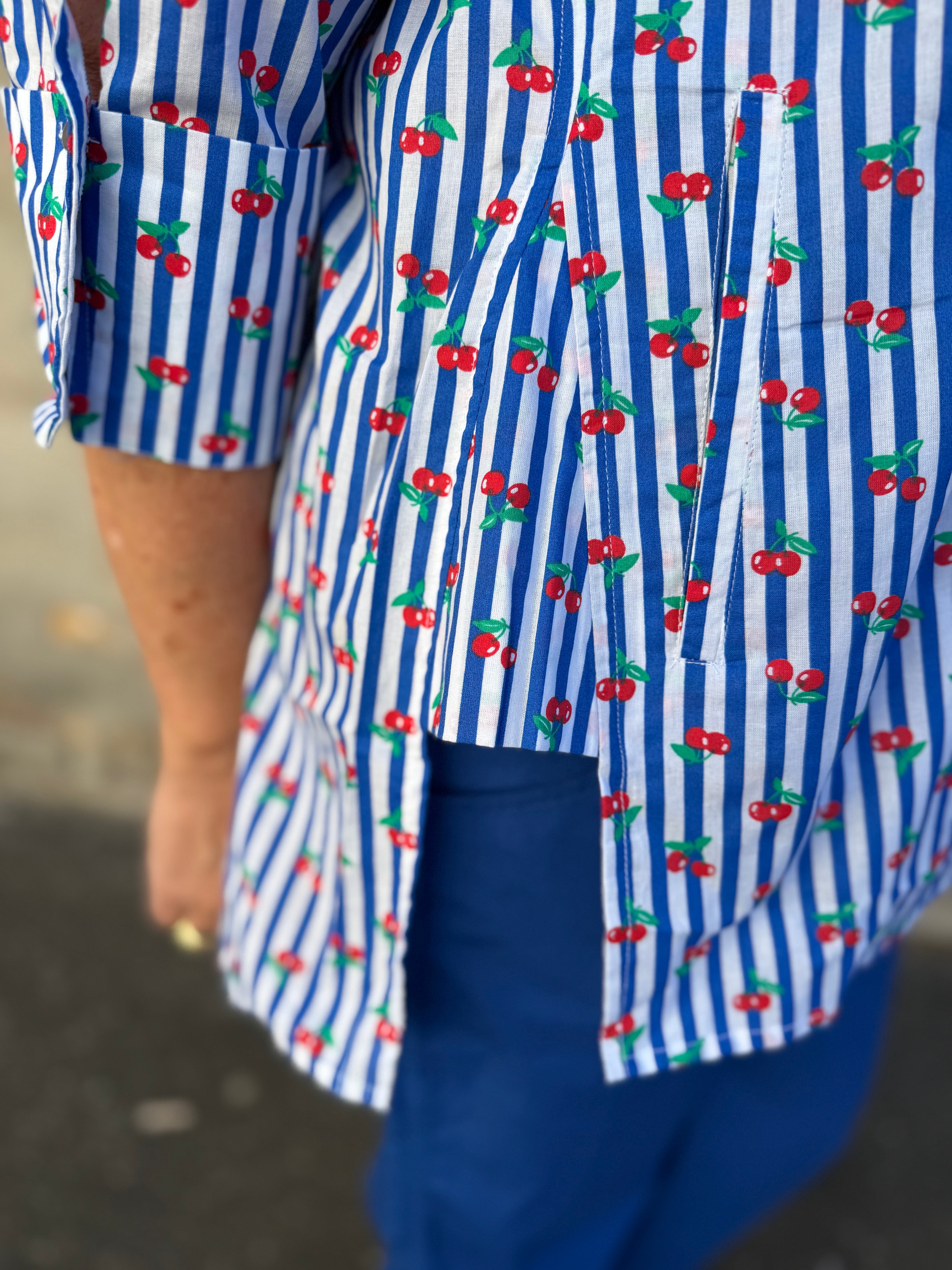 WAUW Luna shirt stripes and Cherry blue stripes