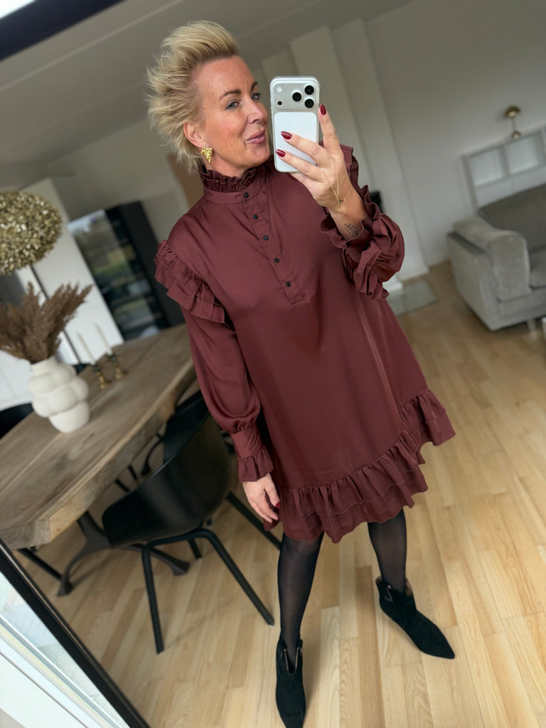 Gaspar 2510708 Jacqueline dress solid auburn