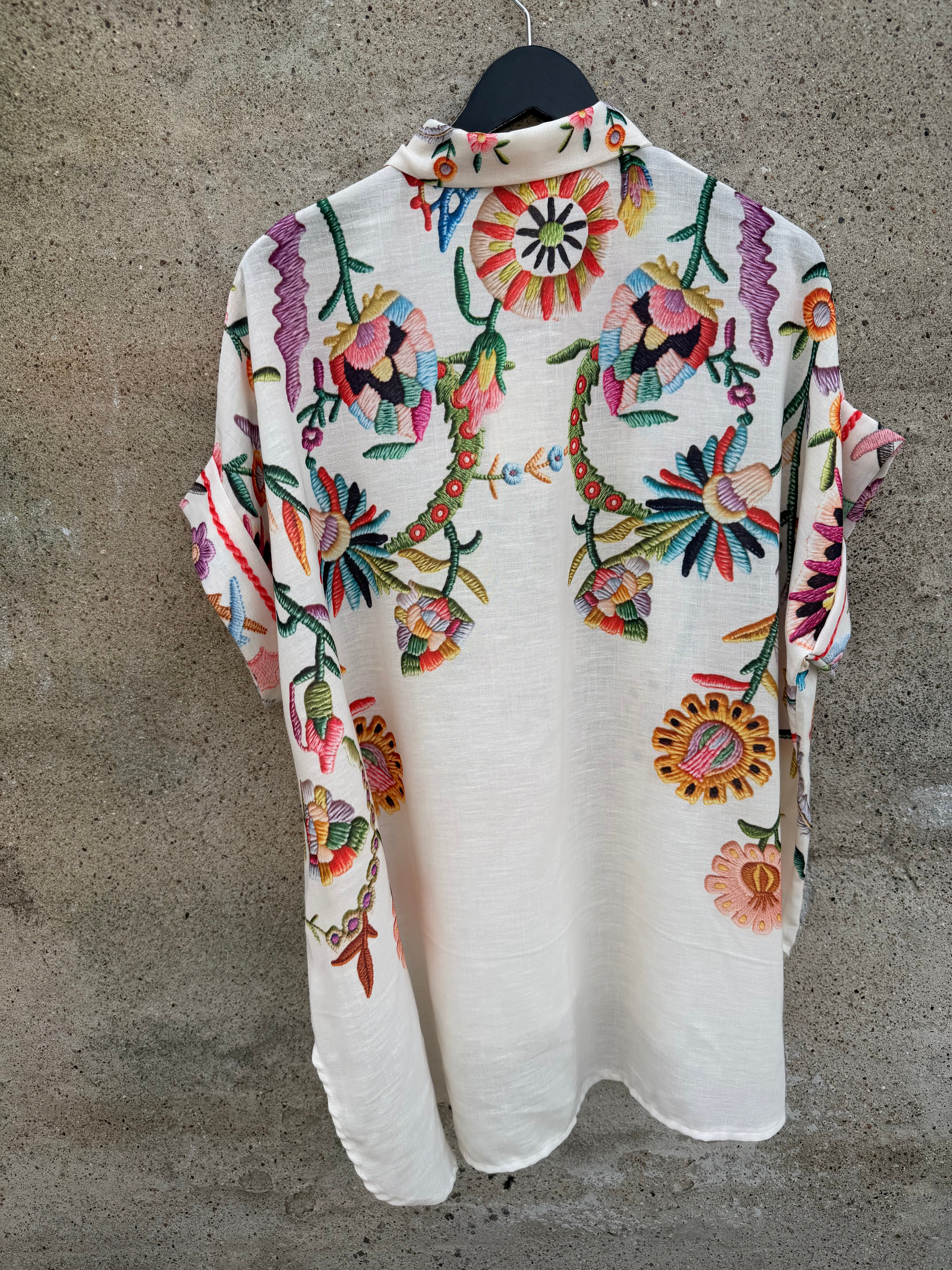 Floral print shirt creme