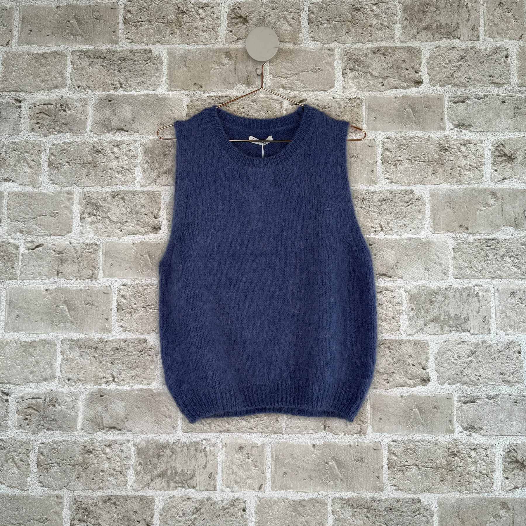 CABANA Living Valis mohair vest jeans