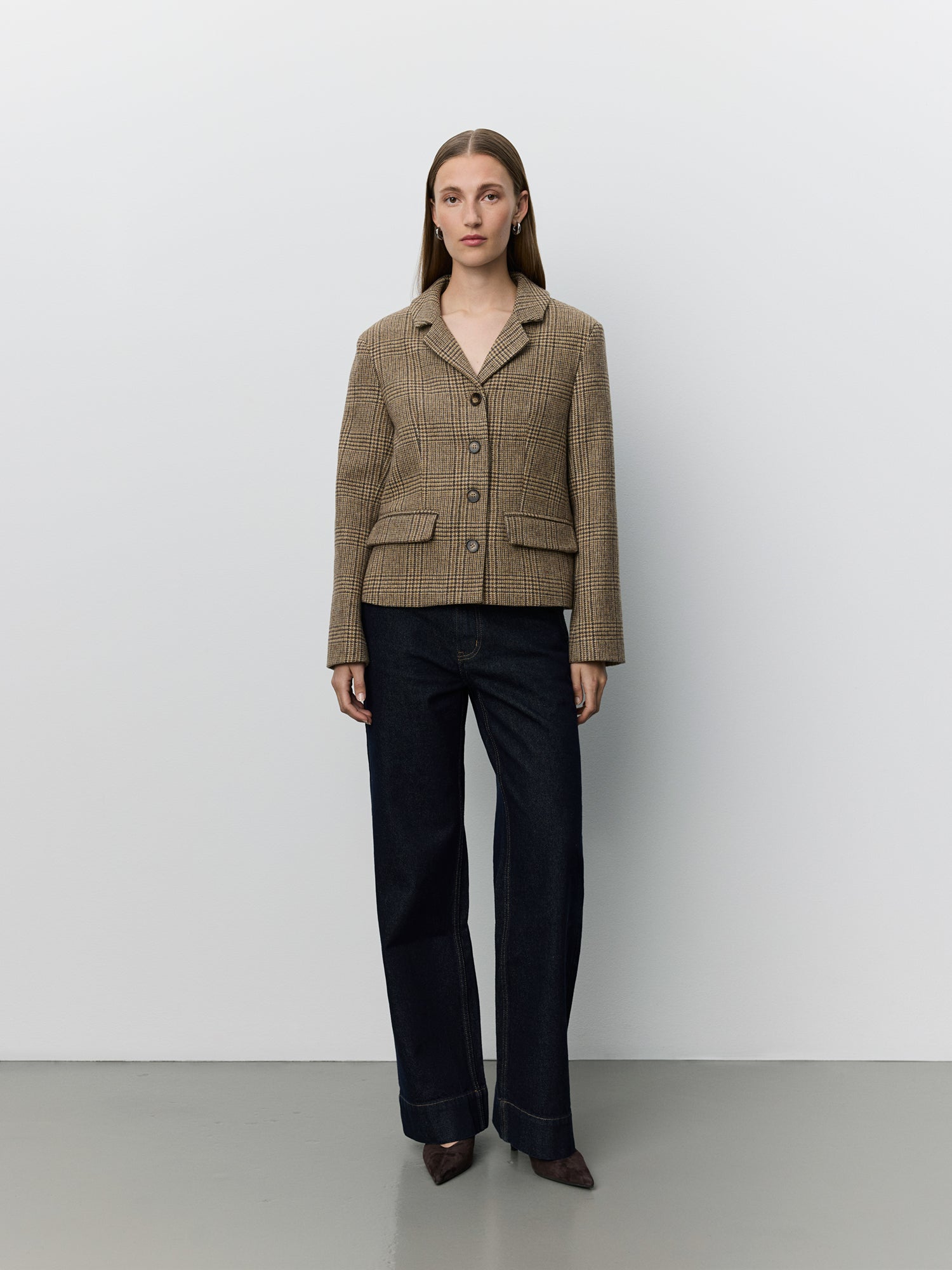 Sofie Schnoor S263200 Elly short blazer brown check