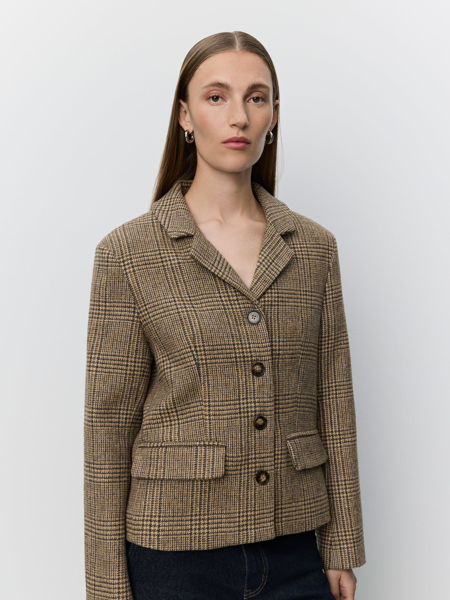 Sofie Schnoor S263200 Elly short blazer brown check