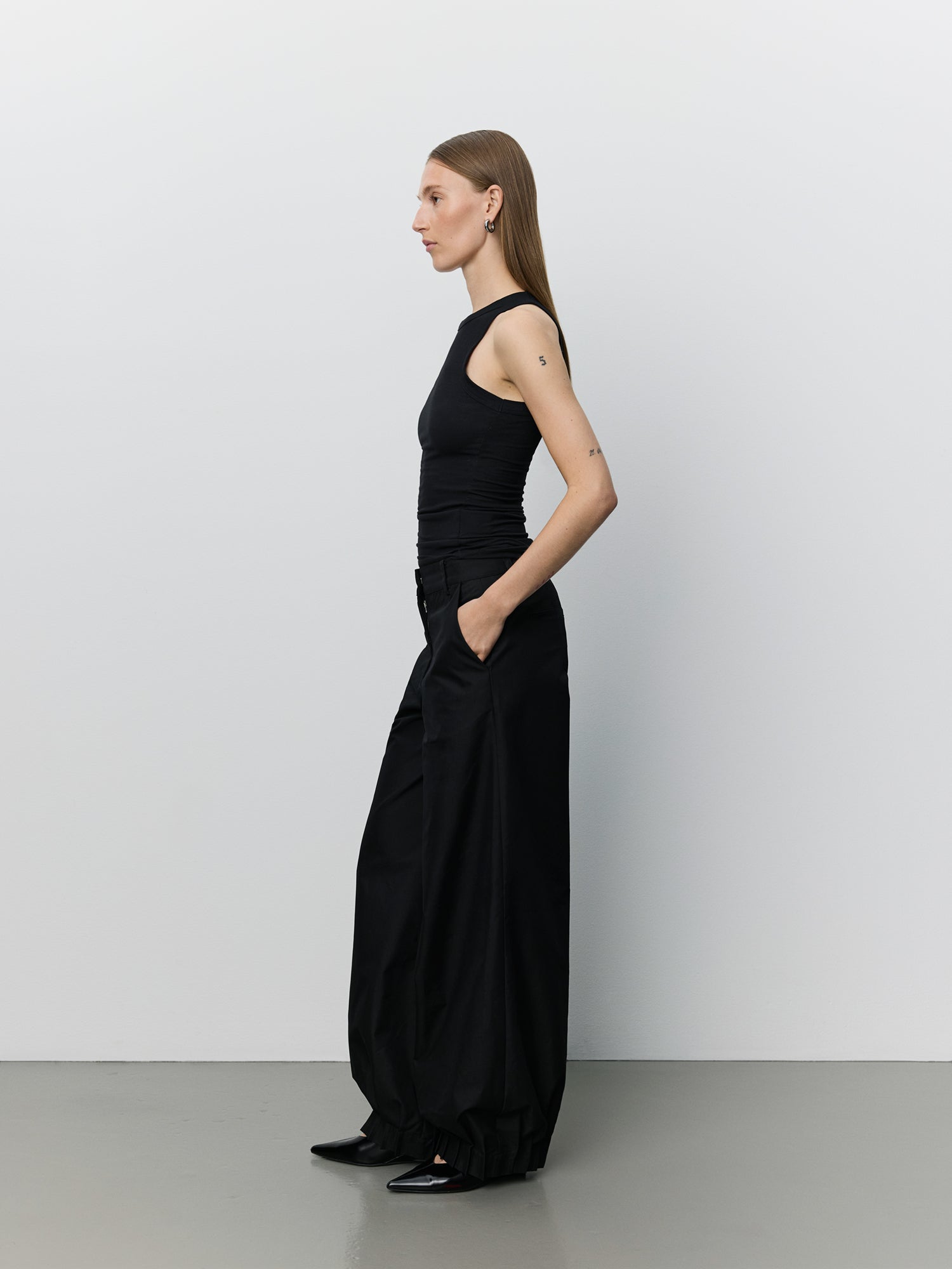 Sofie Schnoor S263276 Louana pleated trousers black