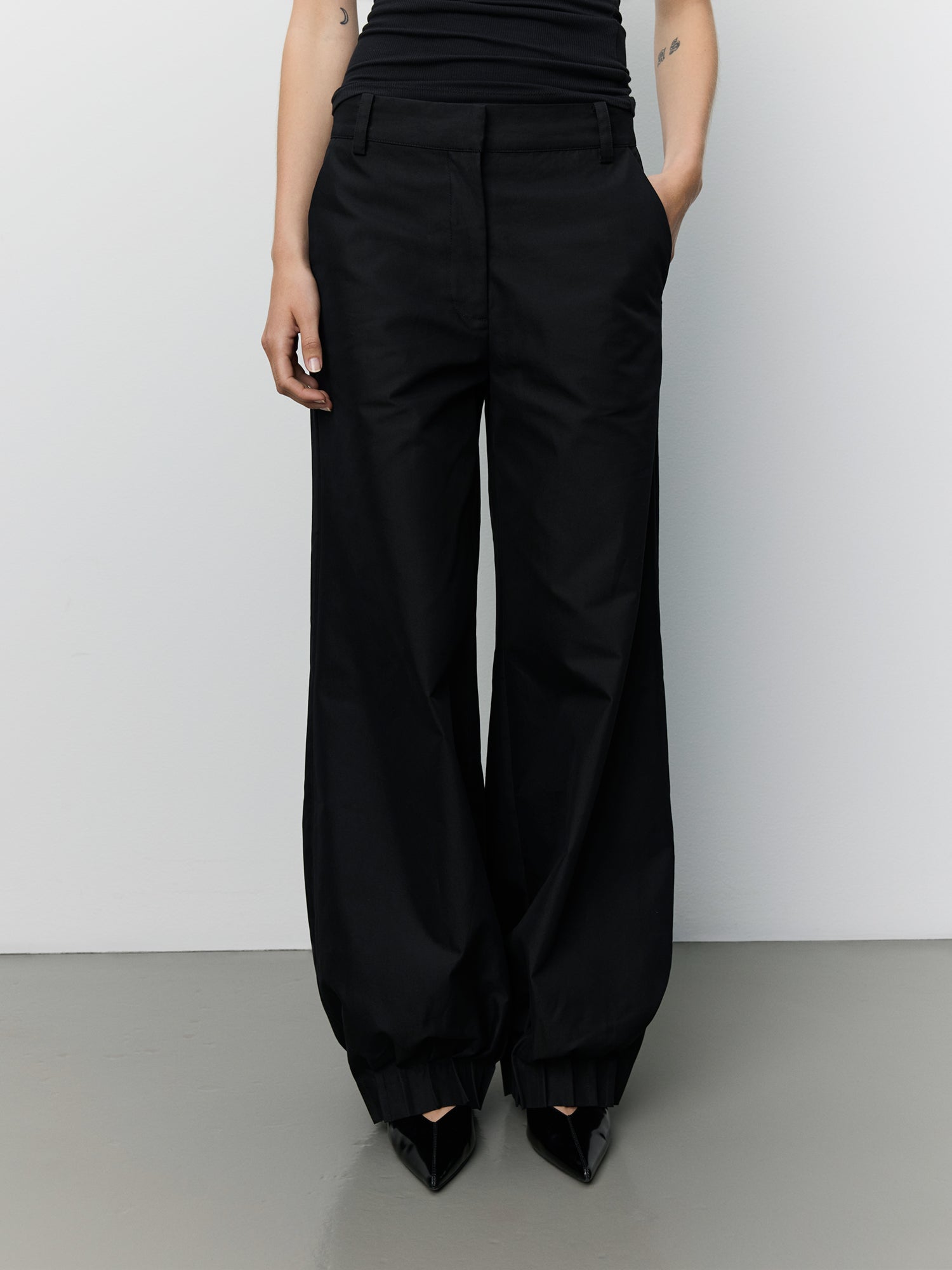 Sofie Schnoor S263276 Louana pleated trousers black