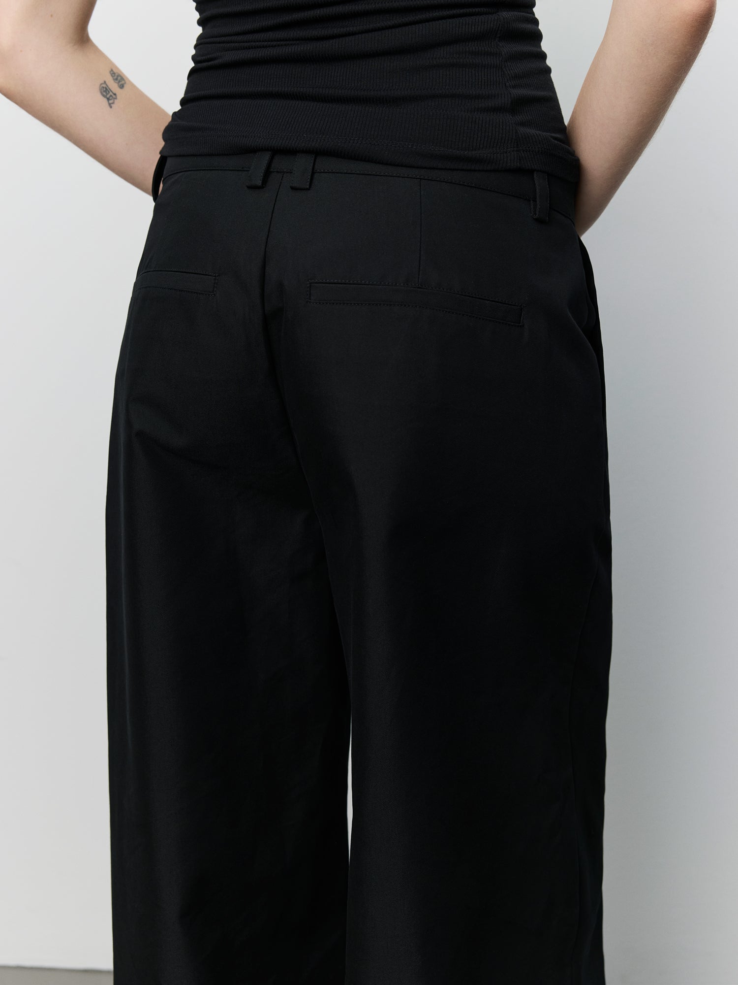 Sofie Schnoor S263276 Louana pleated trousers black
