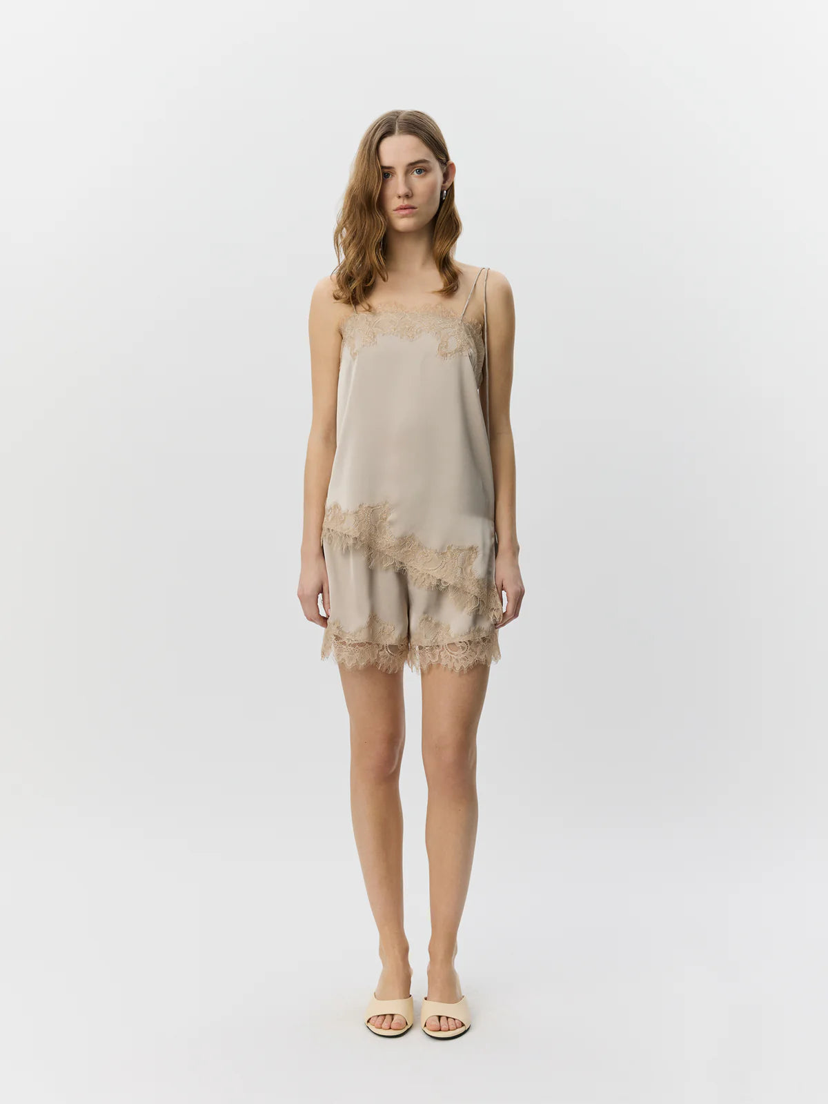 Sofie Schnoor S262326 Vada shorts lace feather