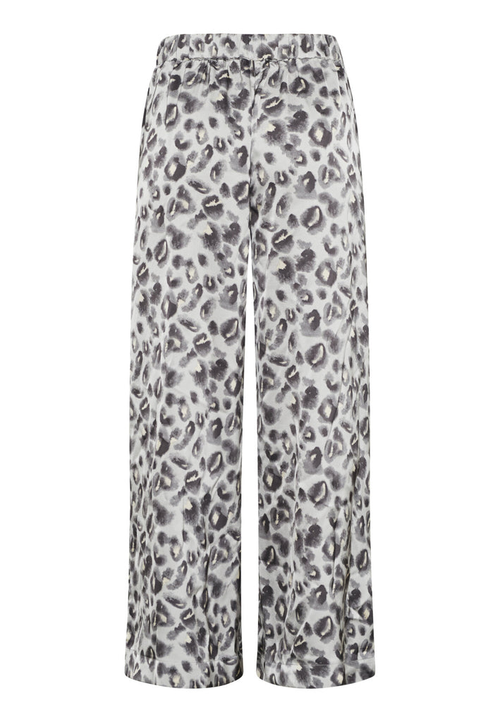 Love & Divine love1176-3 bukser blurred leo