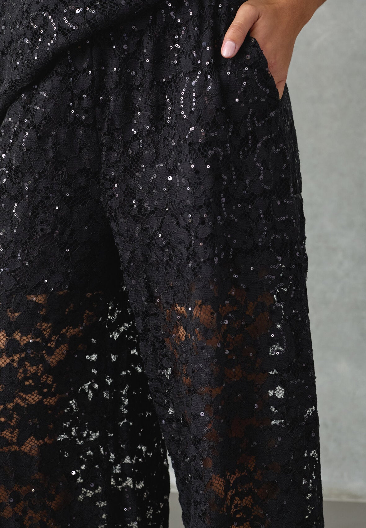 Love & Divine love1525-1 pants sequins black