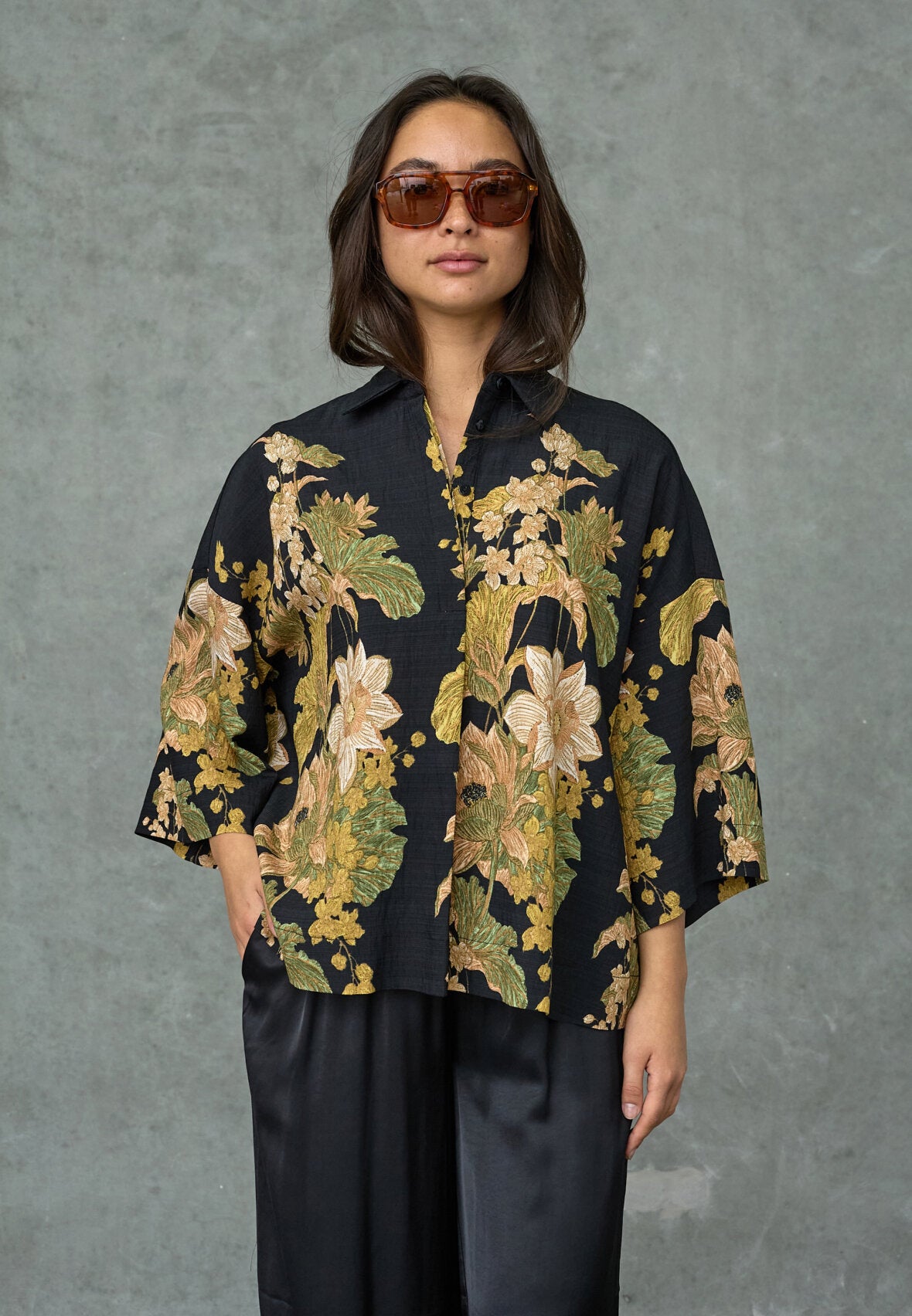 Love & Divine love1553 shirt paisley