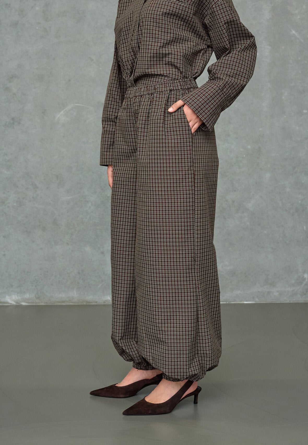 Love & Divine love1595 pants check chocolate
