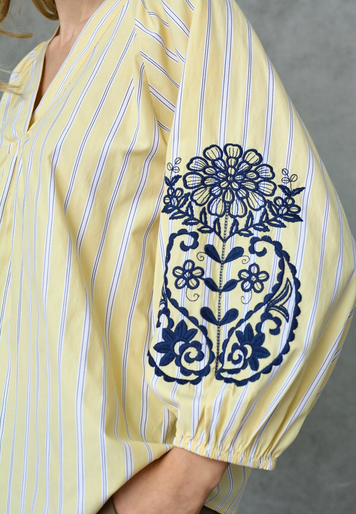 Love & Divine love1597 shirt stripe yellow