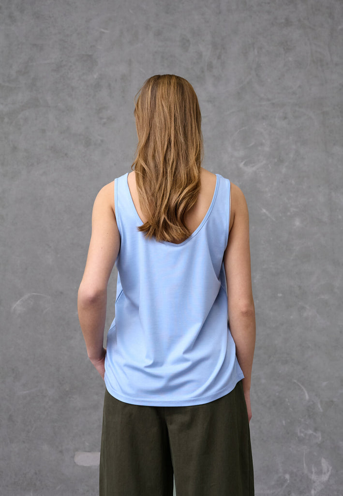 Love & Divine love445-2 top mid blue