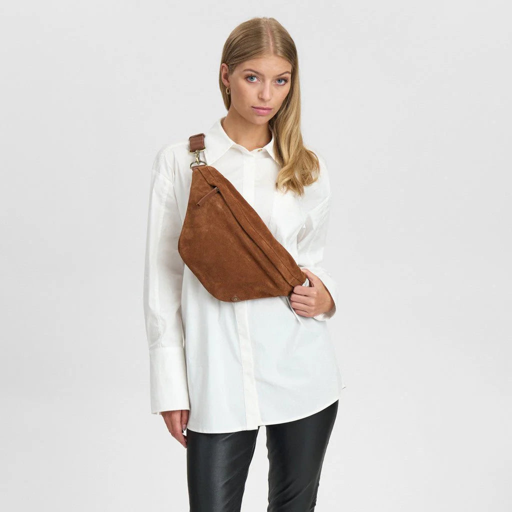 Depeche 16618 Madrid bum bag cognac