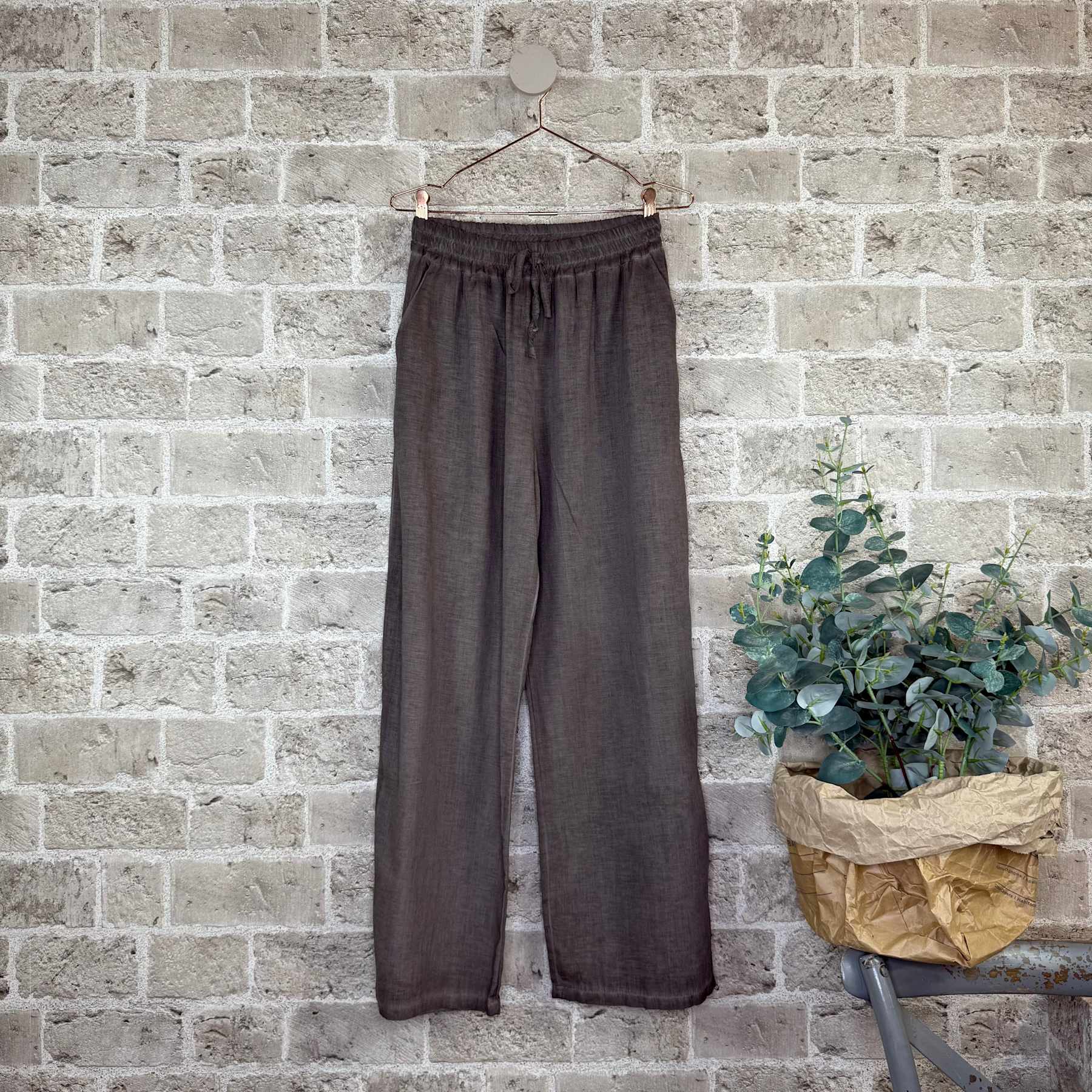 CABANA Living Fira 24806 pants ebano