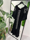 By Wild Collection AY1003 Singoalla kjole Black